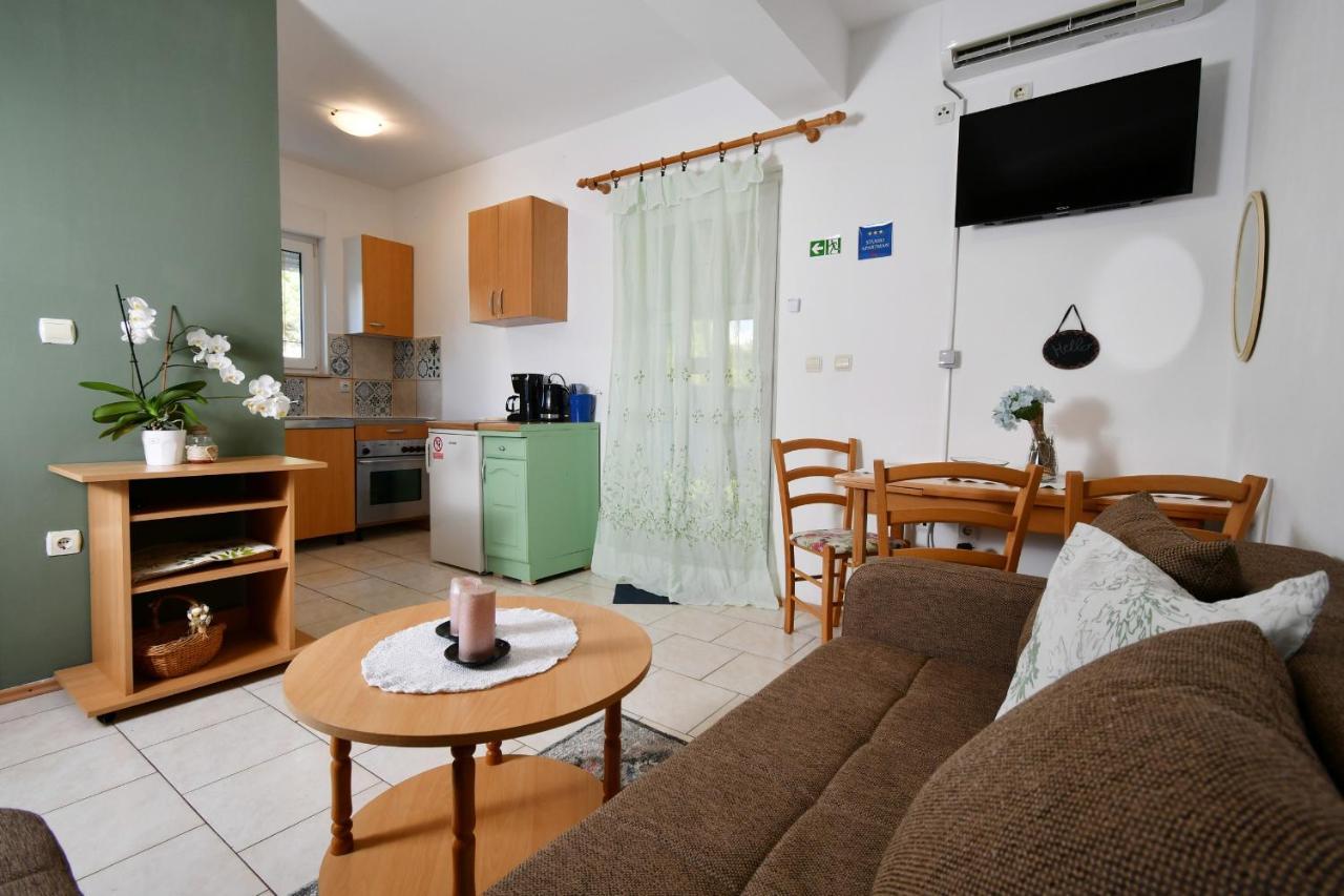 Novotny Apartment Banjol